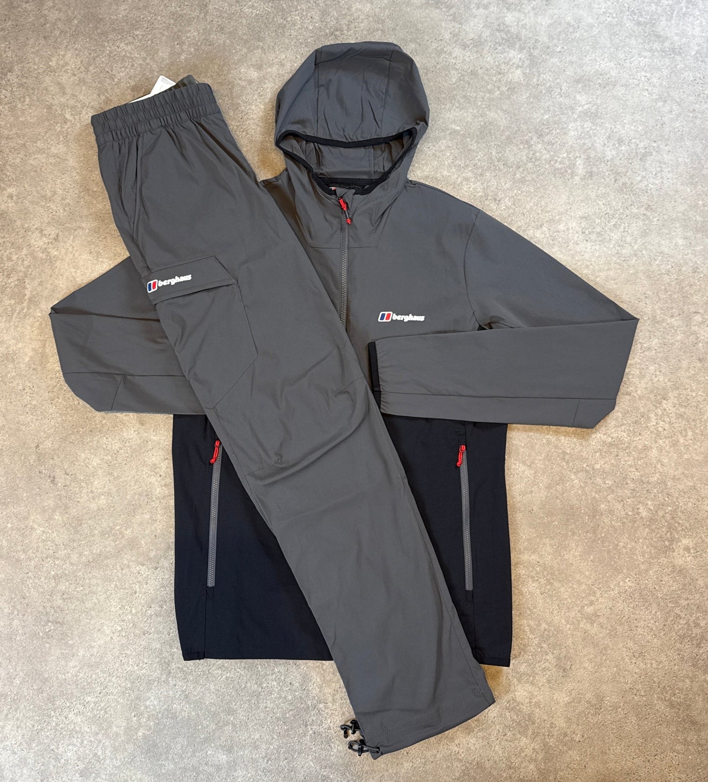 BERGHAUS WOVEN TRACKSUIT (BLACK/GREY)