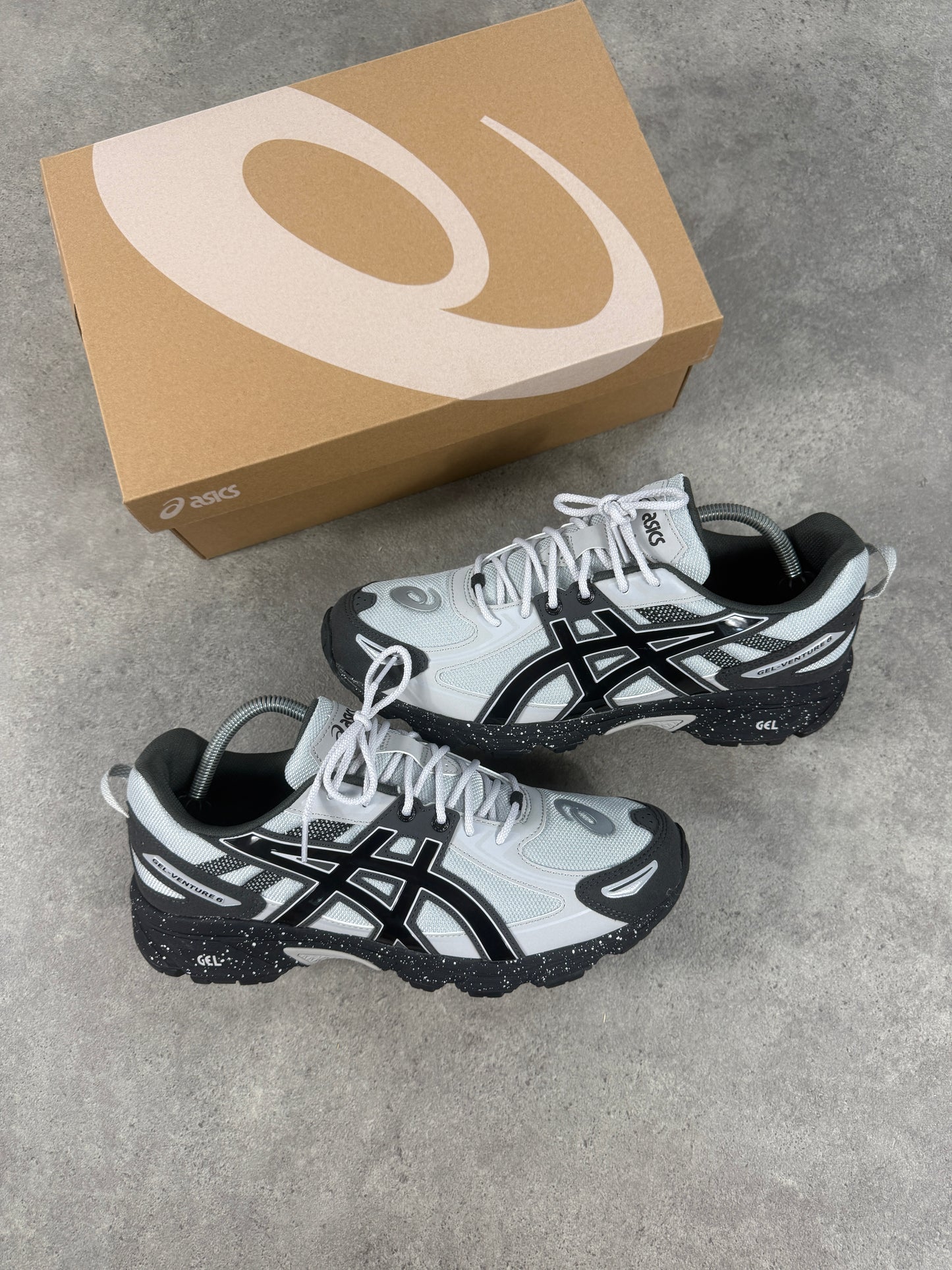 ASICS Gel venture 6