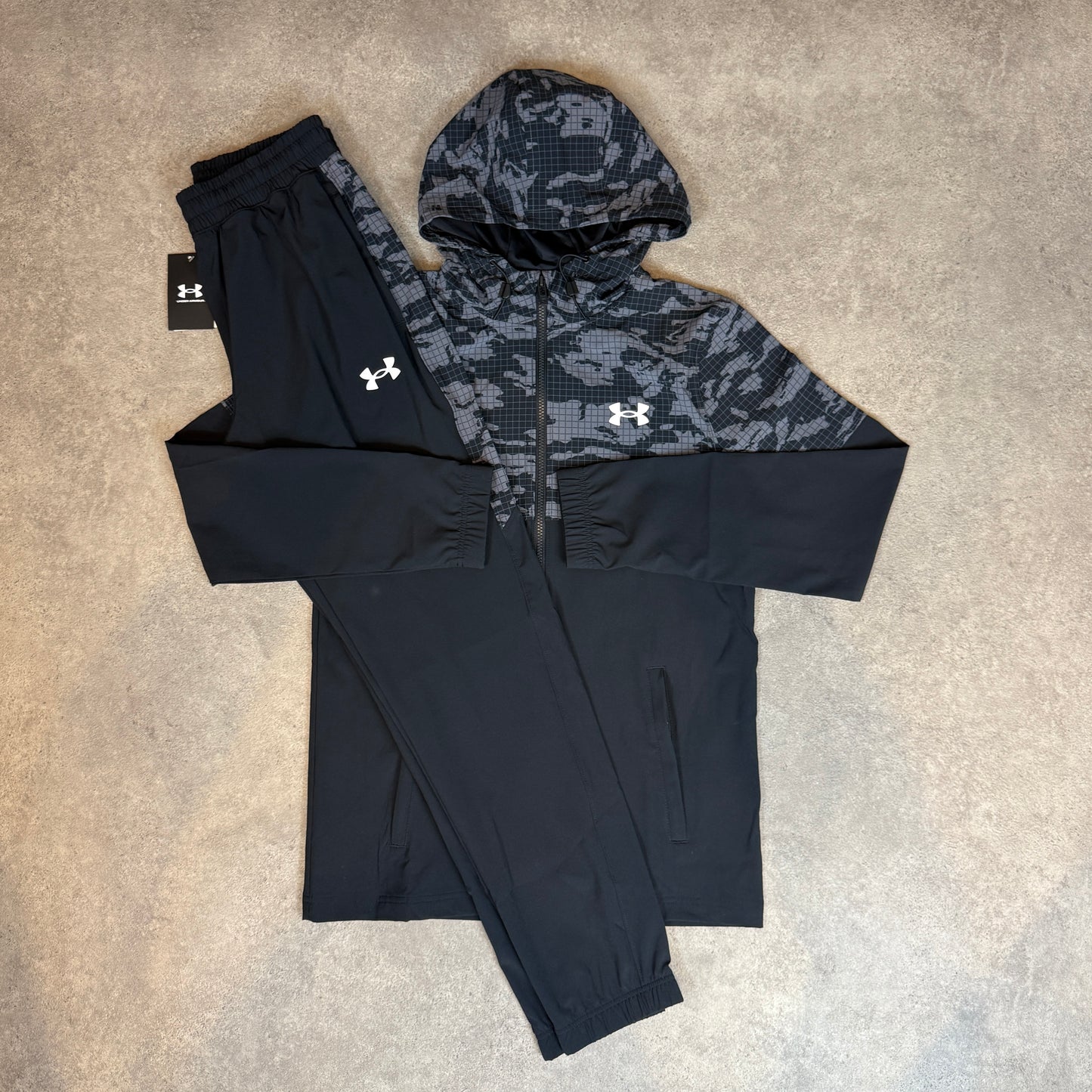 UNDER ARMOUR CAMO WOVEN TRACKSUIT (BLACK)