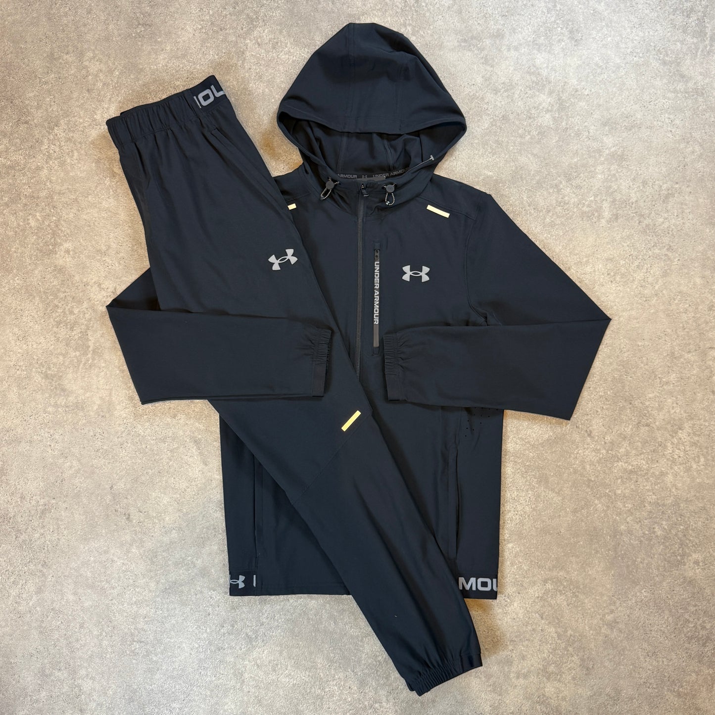 UNDER ARMOUR VANISH TRACKSUIT (BLACK)