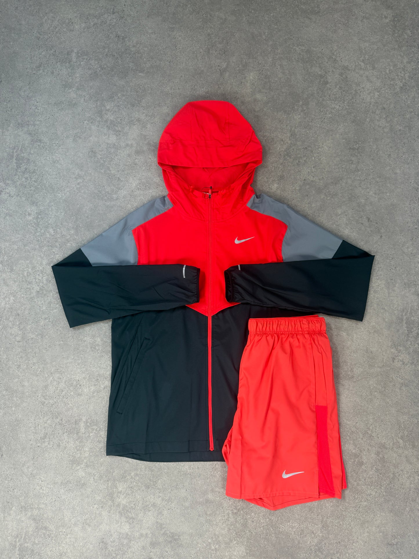 NIKE LIGHT WINDBREAKER JACKET SET (RED/GREY)